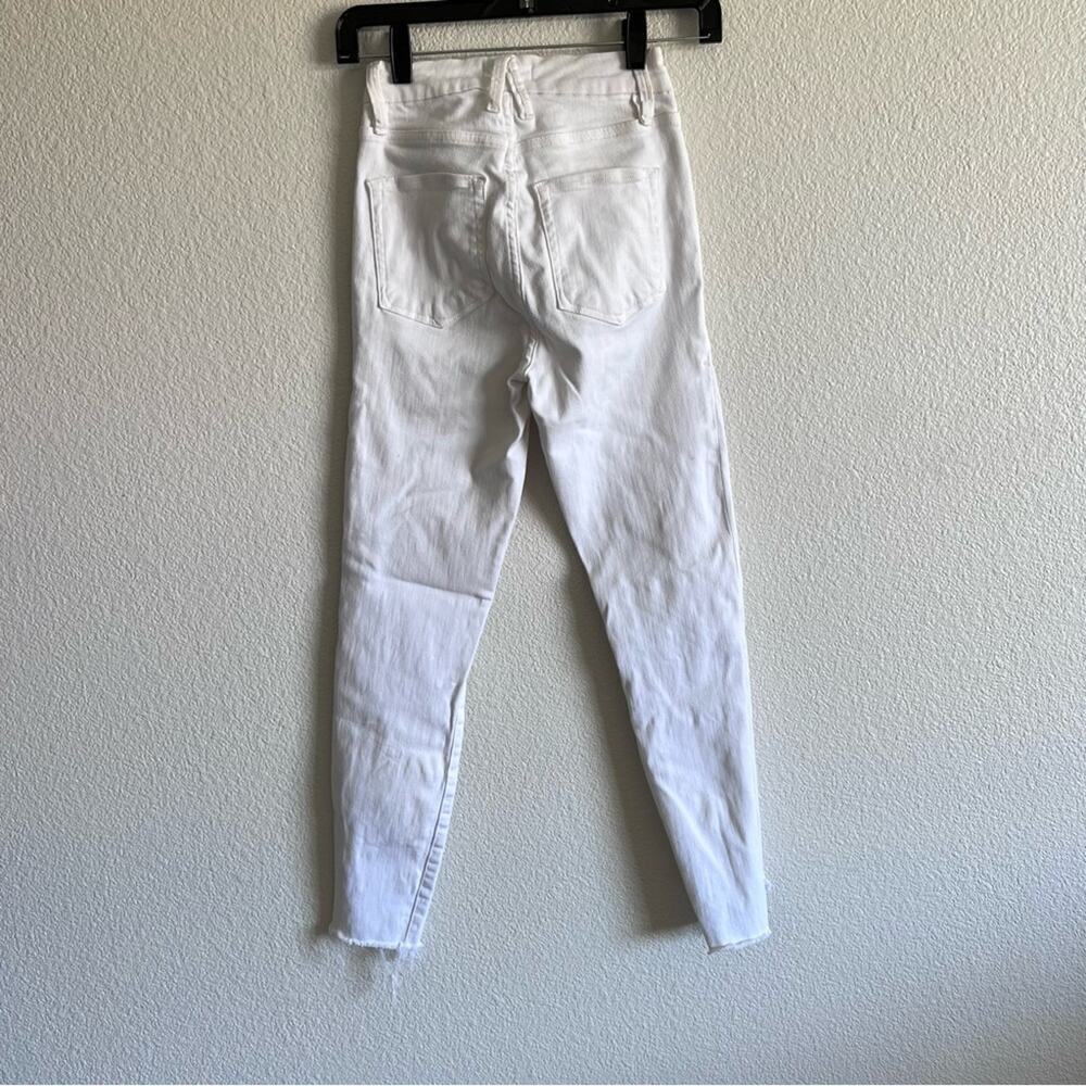 Good American Good Legs Crop Stretch Cascade Hem White - Picture 6 of 10